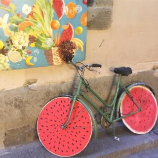 La cosina carina del giorno:
🚲 + 🍉
#florenceinflorence #florence #bikelovers #bike